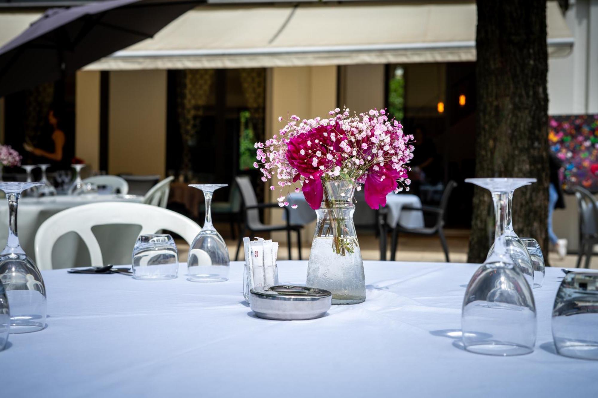 La Redoniere Hotel Romans-sur-Isere Exterior photo